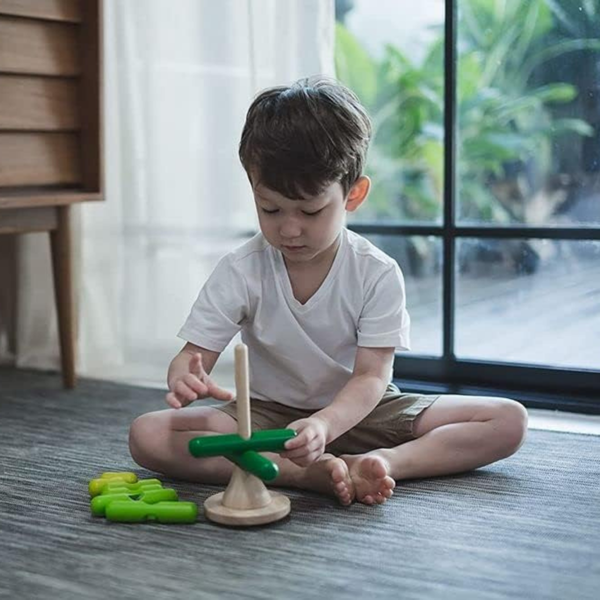 Arbre à empiler (PlanToys) – Jouet d’empilage et de motricité fine